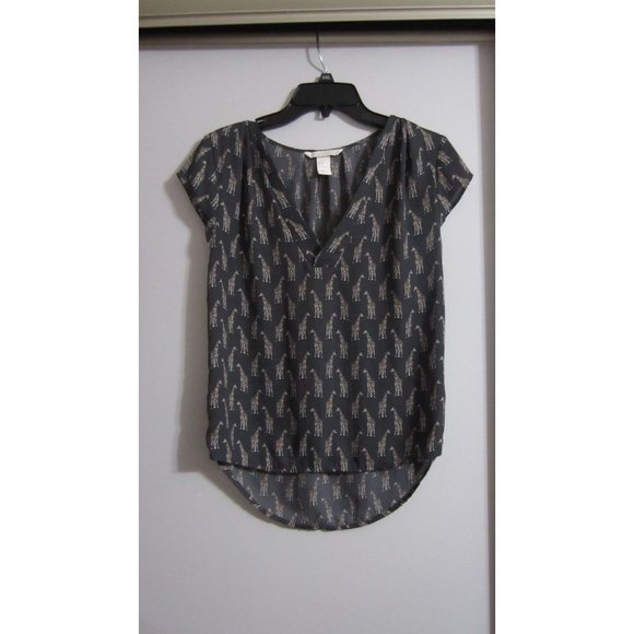 H&M Conscious 2 Giraffe Animal Print Shirt - Picture 1 of 5